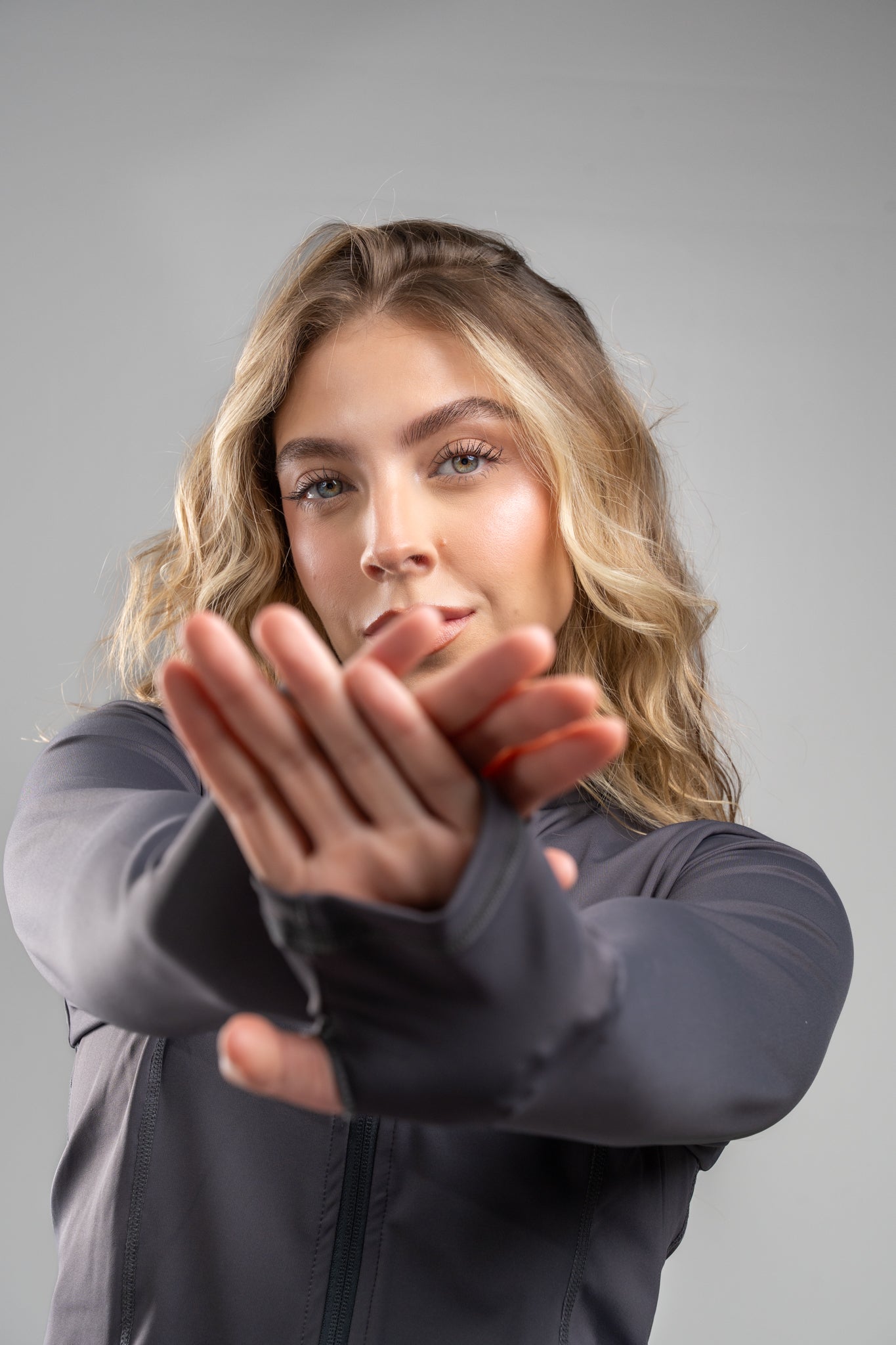 CHAQUETA DEPORTIVA CON CIERRE