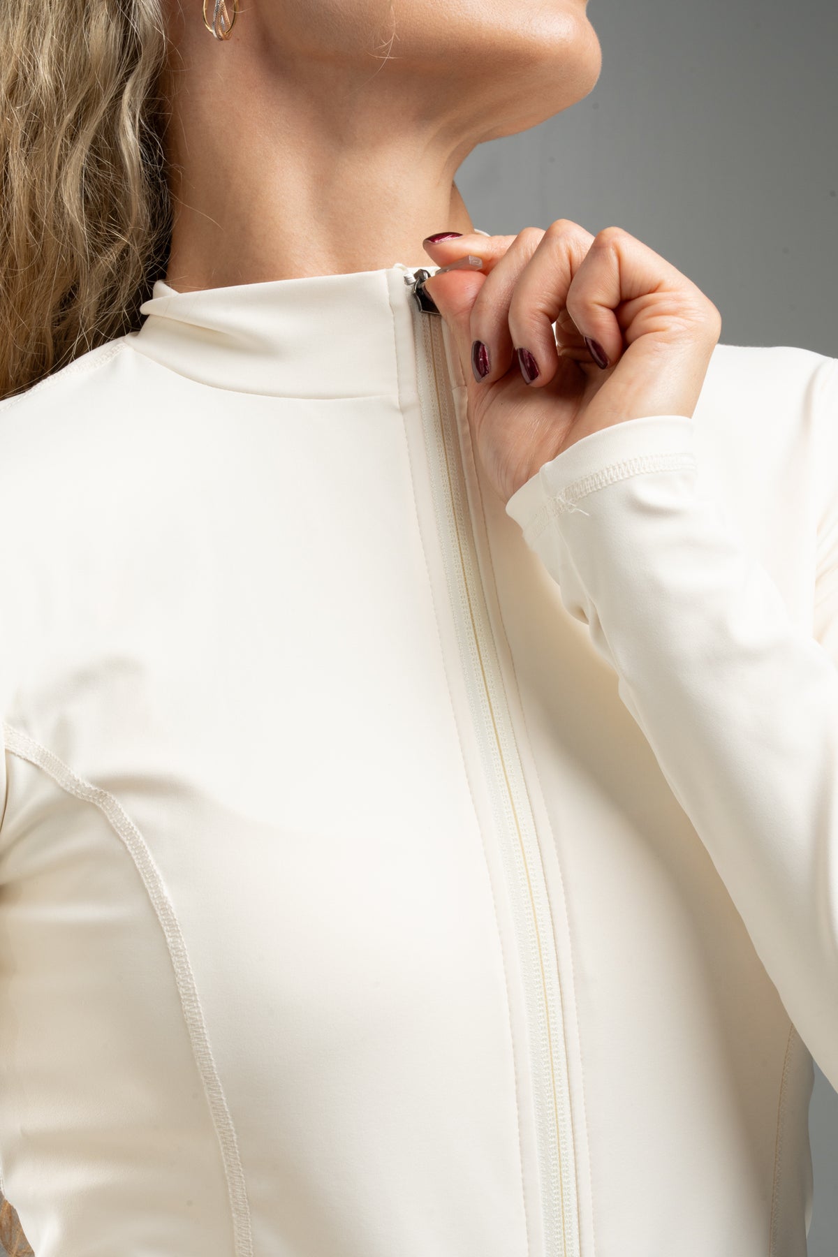 CHAQUETA DEPORTIVA CON CIERRE